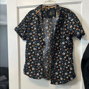 Short-Sleeve Floral Button-Down Shirt — Black with Orange & White Bloom